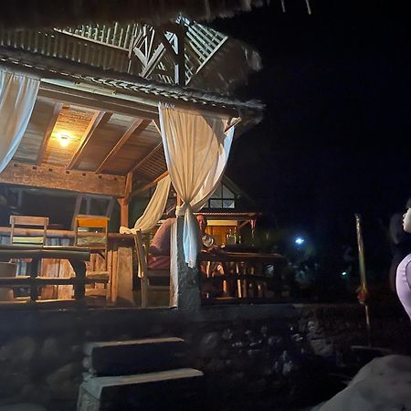 Villa Watumita Hitokalak Exterior foto